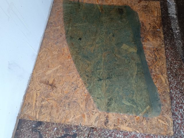 bontott FORD FOCUS C-MAX I Jobb első Ablak