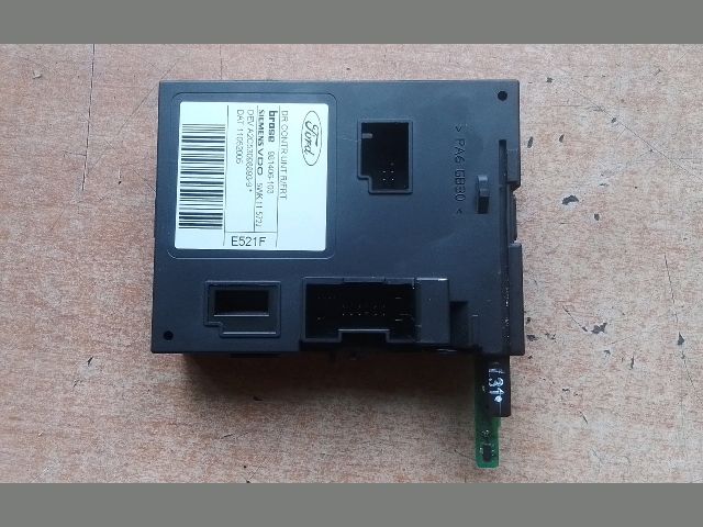 bontott FORD FOCUS C-MAX I Jobb első Ablakemelő Elektronika