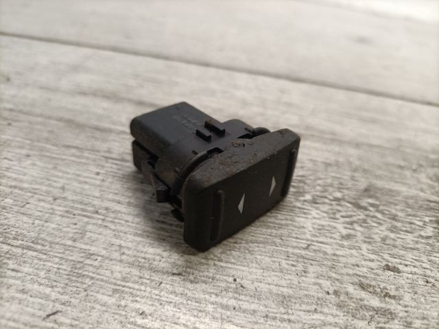 bontott FORD FOCUS C-MAX I Jobb első Ablakemelő Kapcsoló