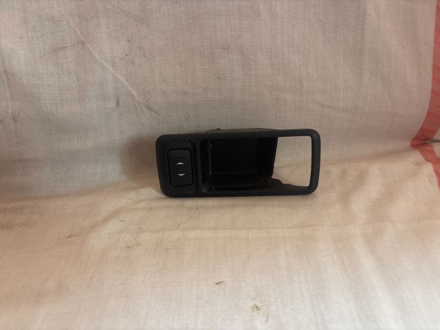 bontott FORD FOCUS C-MAX I Jobb első Ablakemelő Kapcsoló