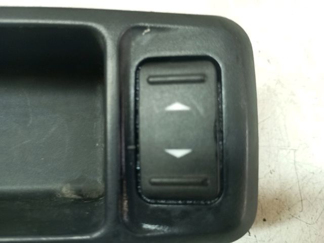 bontott FORD FOCUS C-MAX I Jobb első Ablakemelő Kapcsoló