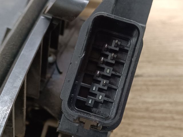 bontott FORD FOCUS C-MAX I Jobb első Ajtózár