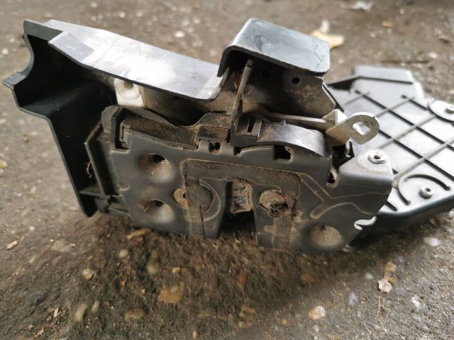 bontott FORD FOCUS C-MAX I Jobb első Ajtózár