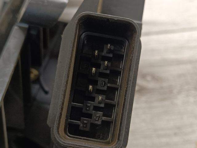 bontott FORD FOCUS C-MAX I Jobb első Ajtózár