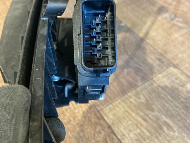 bontott FORD FOCUS C-MAX I Jobb első Ajtózár