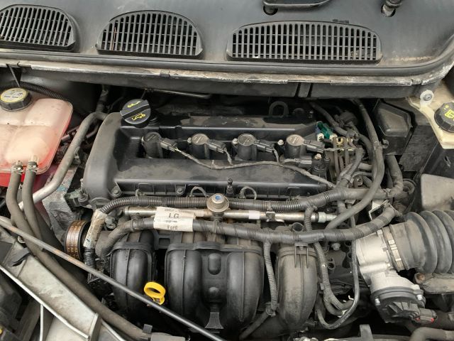 bontott FORD FOCUS C-MAX I Jobb első Dobbetét (Kerékjárati, Műanyag)