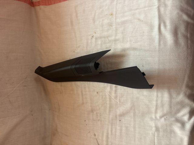 bontott FORD FOCUS C-MAX I Jobb első Kis Hangszóró Burkolat