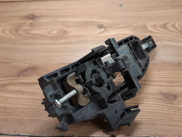 bontott FORD FOCUS C-MAX I Jobb első Külső Kilincs