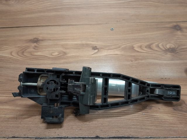 bontott FORD FOCUS C-MAX I Jobb első Külső Kilincs