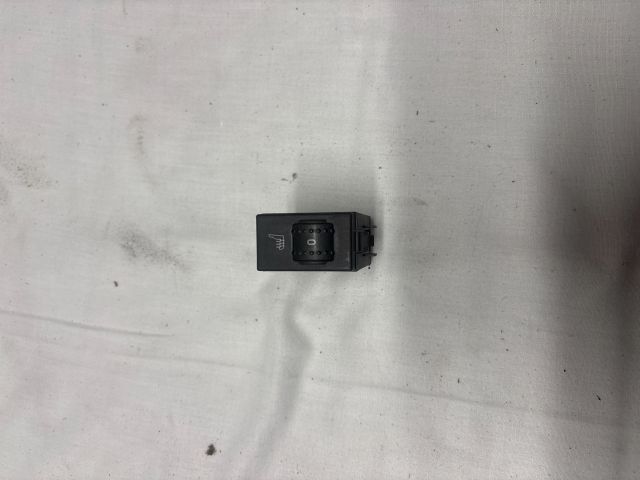 bontott FORD FOCUS C-MAX I Jobb első Ülésfűtés Kapcsoló