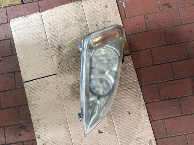 bontott FORD FOCUS C-MAX I Jobb Fényszóró