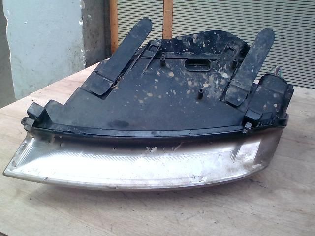 bontott FORD FOCUS C-MAX I Jobb Fényszóró