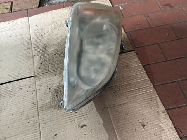 bontott FORD FOCUS C-MAX I Jobb Fényszóró