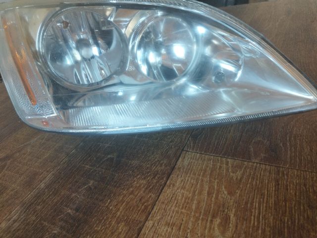 bontott FORD FOCUS C-MAX I Jobb Fényszóró