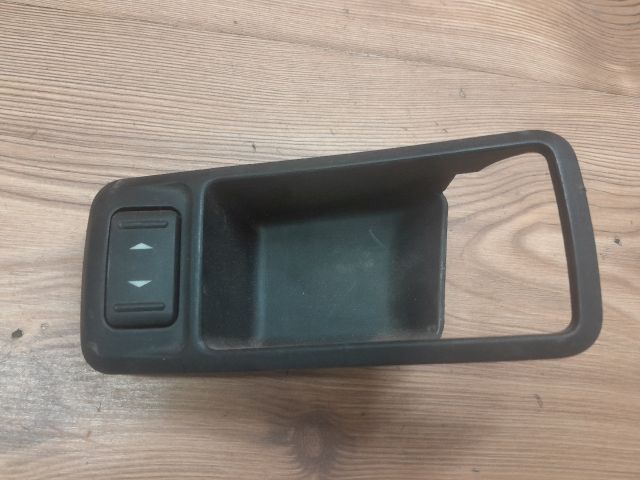 bontott FORD FOCUS C-MAX I Jobb hátsó Ablakemelő Kapcsoló