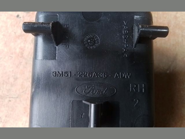 bontott FORD FOCUS C-MAX I Jobb hátsó Ablakemelő Kapcsoló