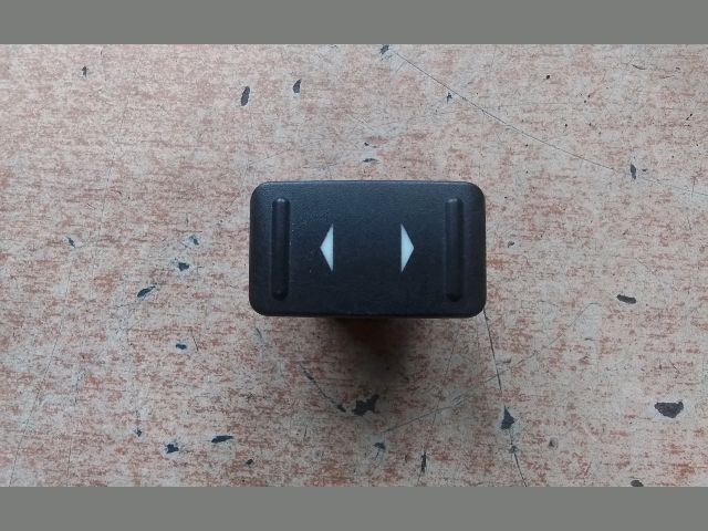 bontott FORD FOCUS C-MAX I Jobb hátsó Ablakemelő Kapcsoló