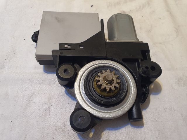 bontott FORD FOCUS C-MAX I Jobb hátsó Ablakemelő Motor