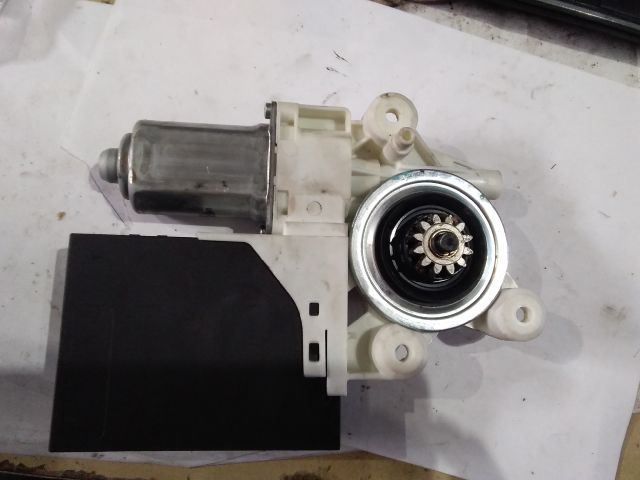 bontott FORD FOCUS C-MAX I Jobb hátsó Ablakemelő Motor