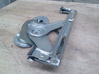 bontott FORD FOCUS C-MAX I Jobb hátsó Ablakemelő Szerkezet (Elektromos)