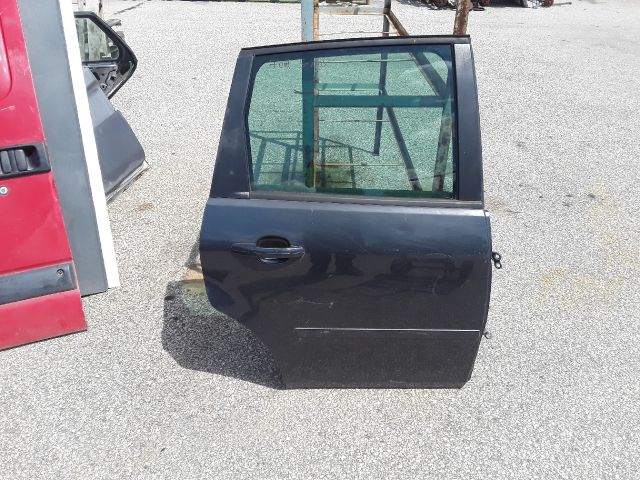 bontott FORD FOCUS C-MAX I Jobb hátsó Ajtó (Részeivel)