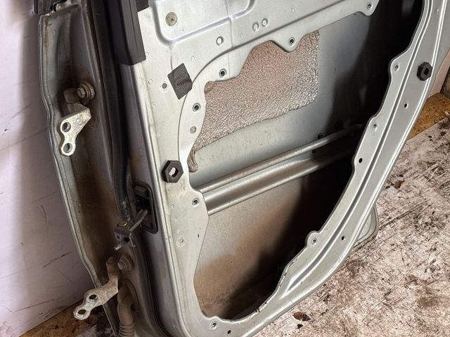 bontott FORD FOCUS C-MAX I Jobb hátsó Ajtó (Üres lemez)