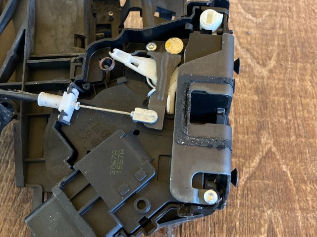 bontott FORD FOCUS C-MAX I Jobb hátsó Ajtózár