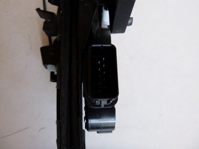 bontott FORD FOCUS C-MAX I Jobb hátsó Ajtózár