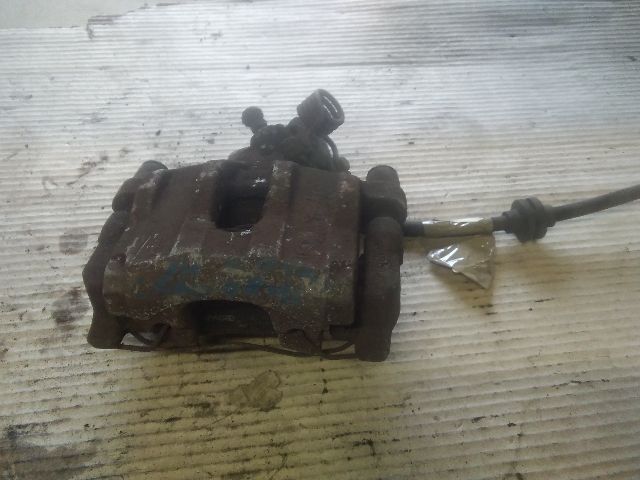 bontott FORD FOCUS C-MAX I Jobb hátsó Féknyereg Munkahengerrel