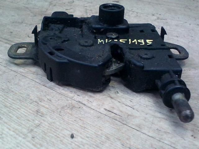 bontott FORD FOCUS C-MAX I Jobb Motorháztető Zárszerkezet