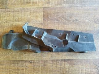 bontott FORD FOCUS C-MAX I Jobb Sárvédő Csavar Burkolat