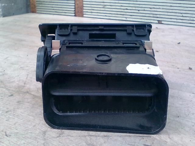 bontott FORD FOCUS C-MAX I Jobb Szellőző