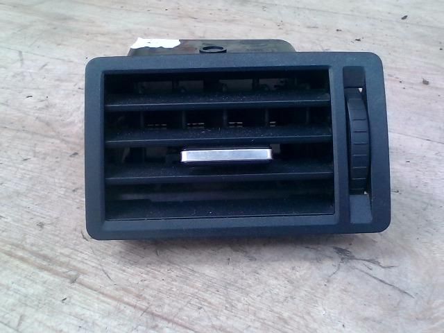 bontott FORD FOCUS C-MAX I Jobb Szellőző