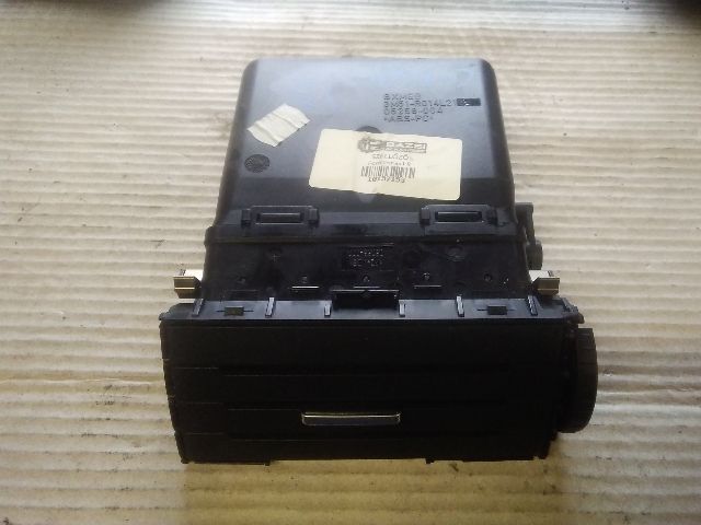 bontott FORD FOCUS C-MAX I Jobb Szellőző