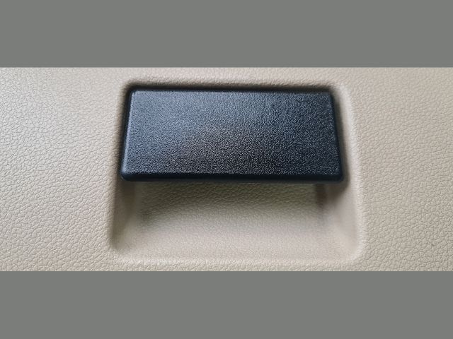 bontott FORD FOCUS C-MAX I Kesztyűtartó Ajtó