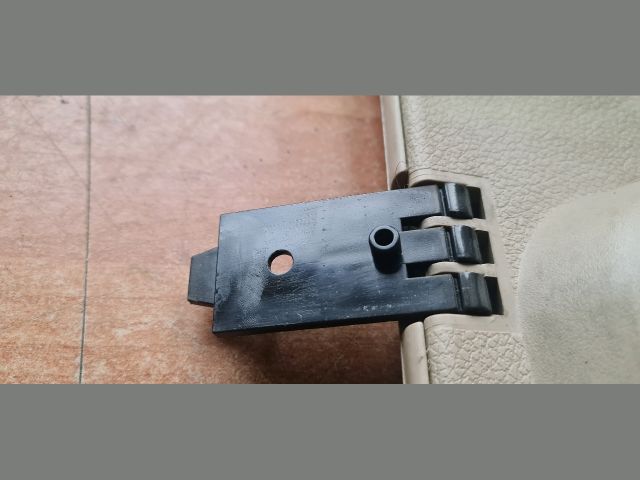 bontott FORD FOCUS C-MAX I Kesztyűtartó Ajtó