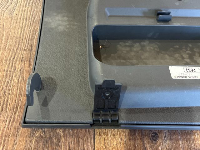 bontott FORD FOCUS C-MAX I Kesztyűtartó Ajtó