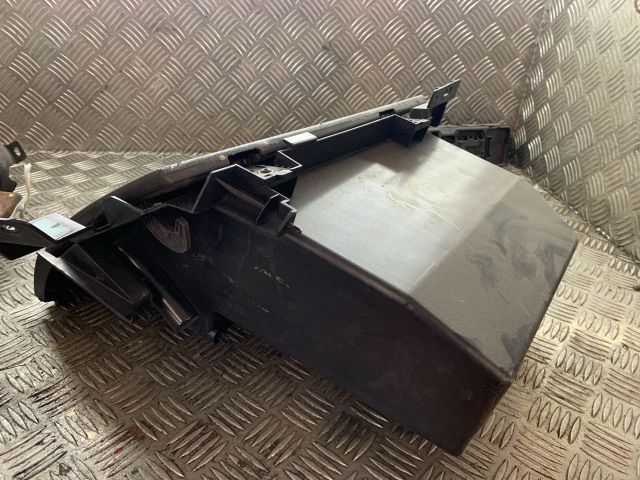 bontott FORD FOCUS C-MAX I Kesztyűtartó