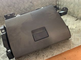 bontott FORD FOCUS C-MAX I Kesztyűtartó