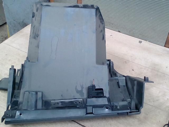 bontott FORD FOCUS C-MAX I Kesztyűtartó