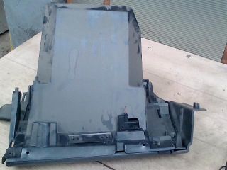 bontott FORD FOCUS C-MAX I Kesztyűtartó