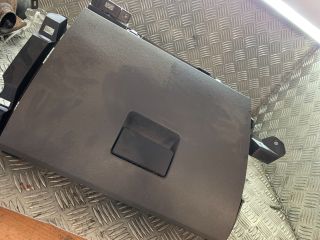 bontott FORD FOCUS C-MAX I Kesztyűtartó