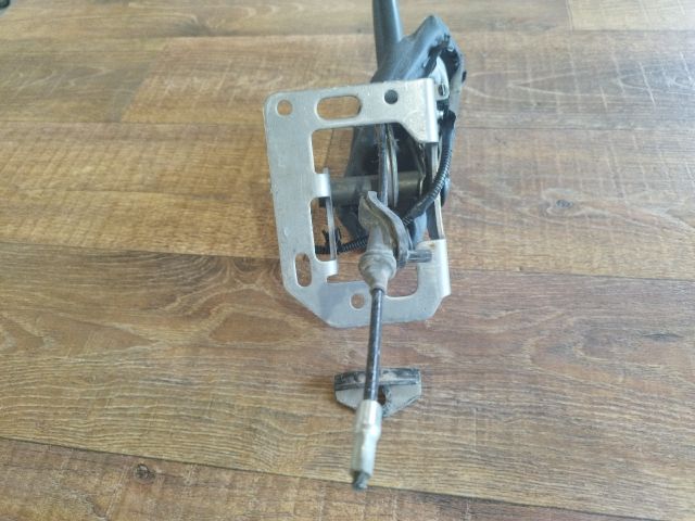 bontott FORD FOCUS C-MAX I Kézifék Kar