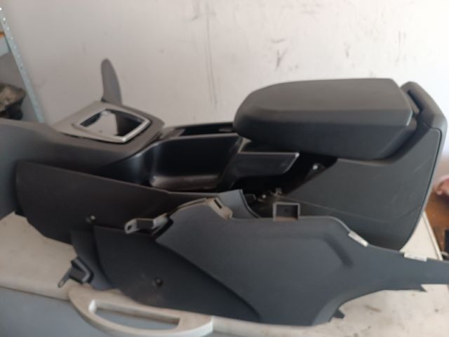 bontott FORD FOCUS C-MAX I Könyöklő