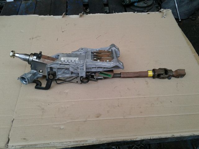 bontott FORD FOCUS C-MAX I Kormányoszlop