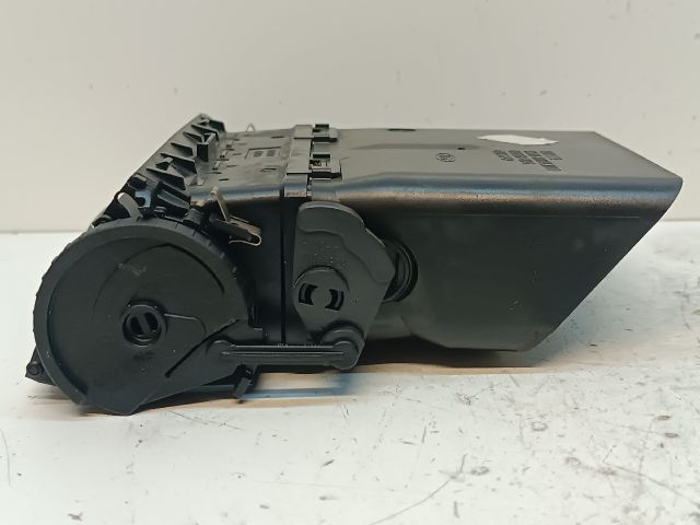 bontott FORD FOCUS C-MAX I Középső Bal Szellőző