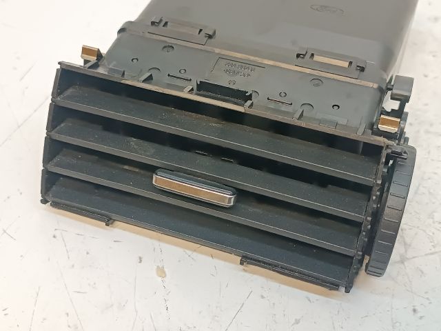 bontott FORD FOCUS C-MAX I Középső Bal Szellőző