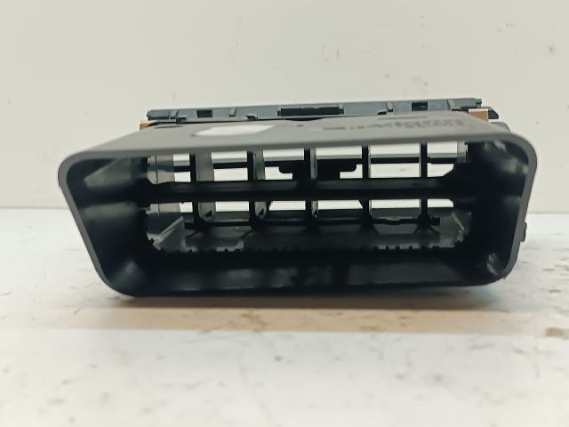 bontott FORD FOCUS C-MAX I Középső Jobb Szellőző