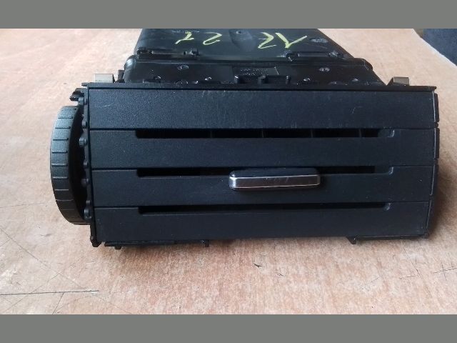 bontott FORD FOCUS C-MAX I Középső Szellőző