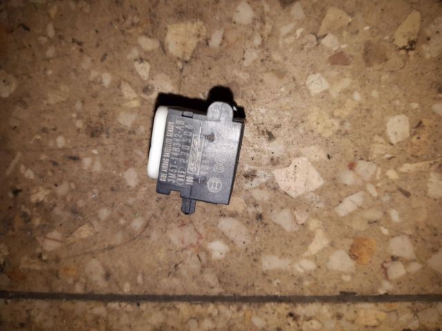 bontott FORD FOCUS C-MAX I Központi Ütközés Érzékelő